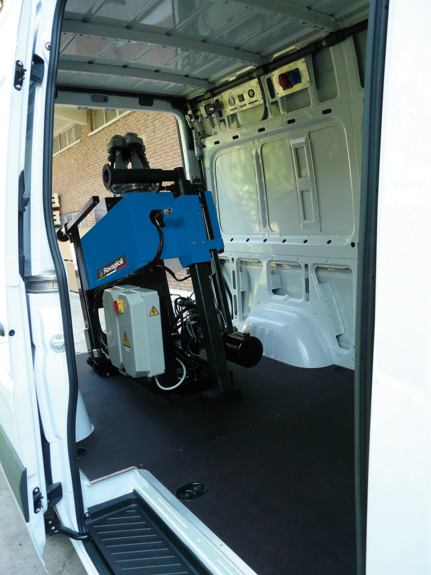 Tyre Changer GRS926MOVI MI 05