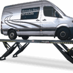 Vertical Scissor lift RAV8055 light truck MI