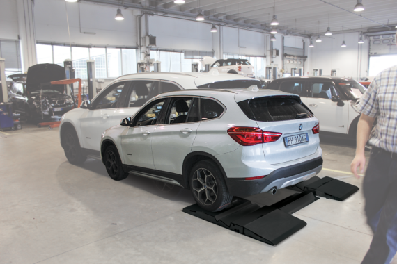 Tyre tread measuring system WS101 102 PI 03