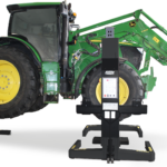 hydrolift s2 agrar 3 column front with tractor mi 7016